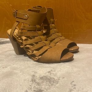 Brown Strap 2 Inch Rue 21 Heels
